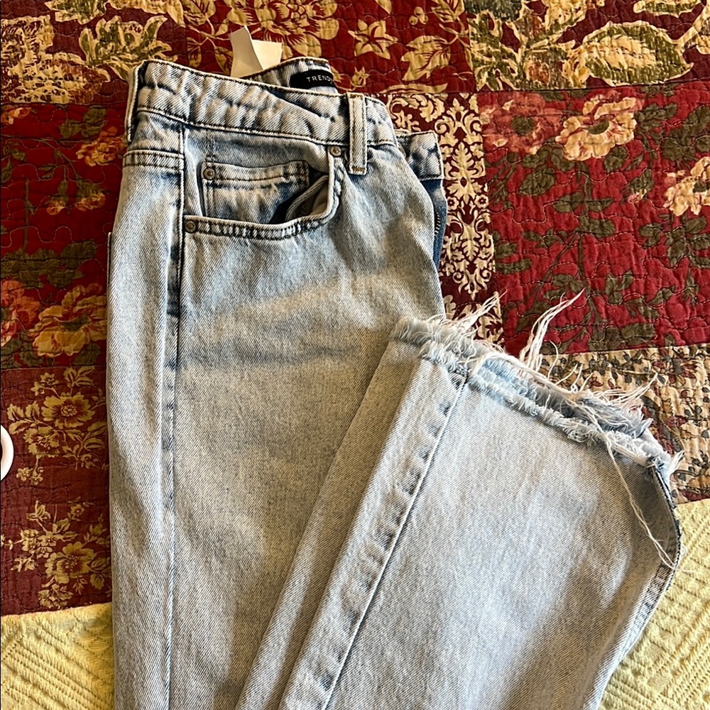 Women's Light Blue Jeans